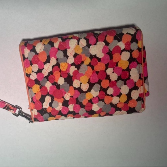 Vera Bradley Pink and Orange Patterned Lunchbox and Wristlet set - Picture 4 of 7